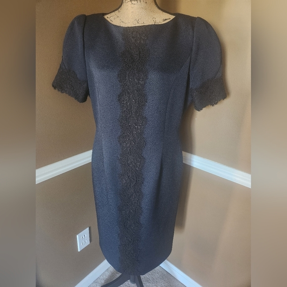 NWOT Silk Ildiko Dress Navy Blue With Black Lace Cocktail Dress Sz 10